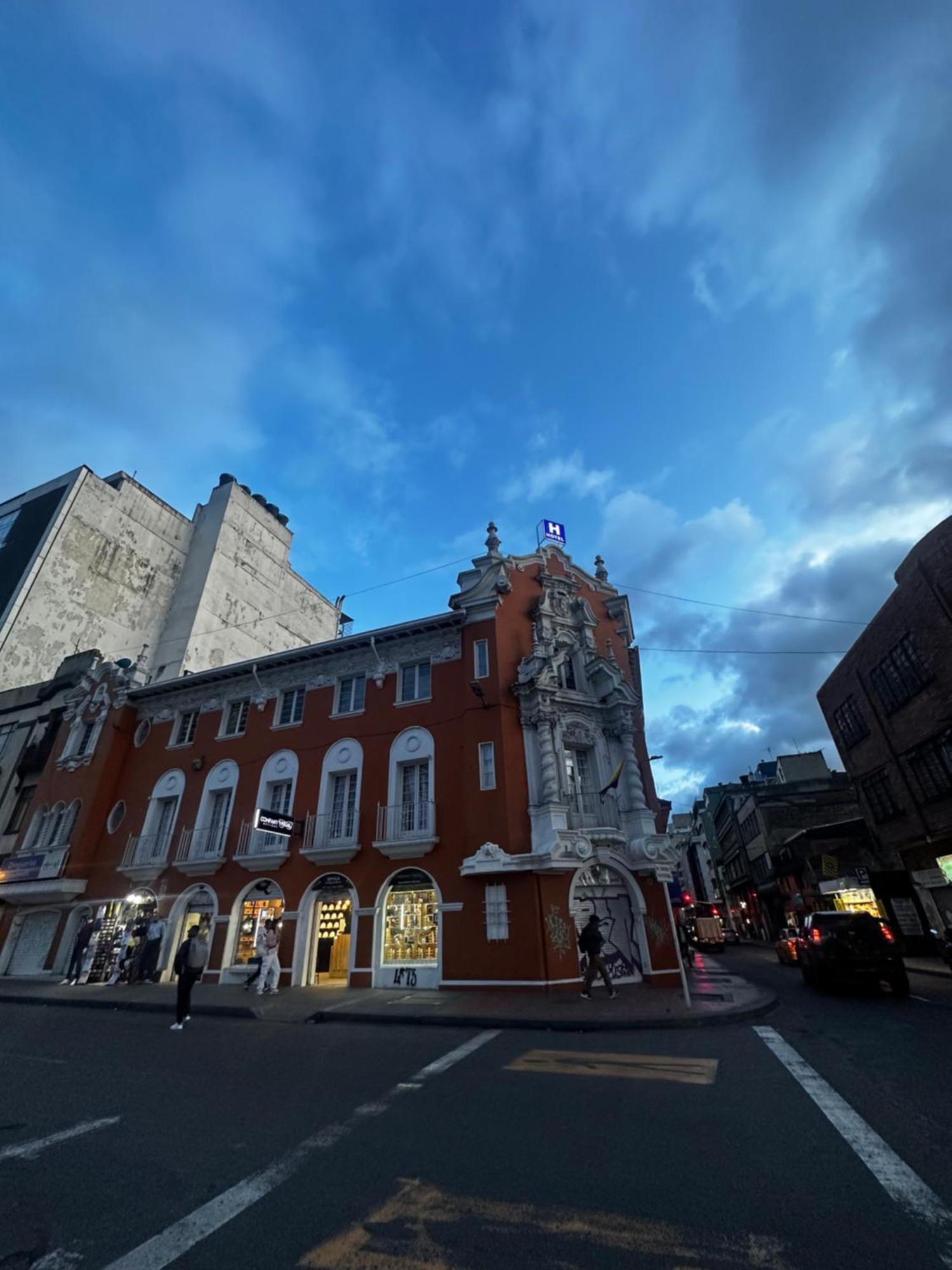 Hotel Artistico Bogota Exterior photo